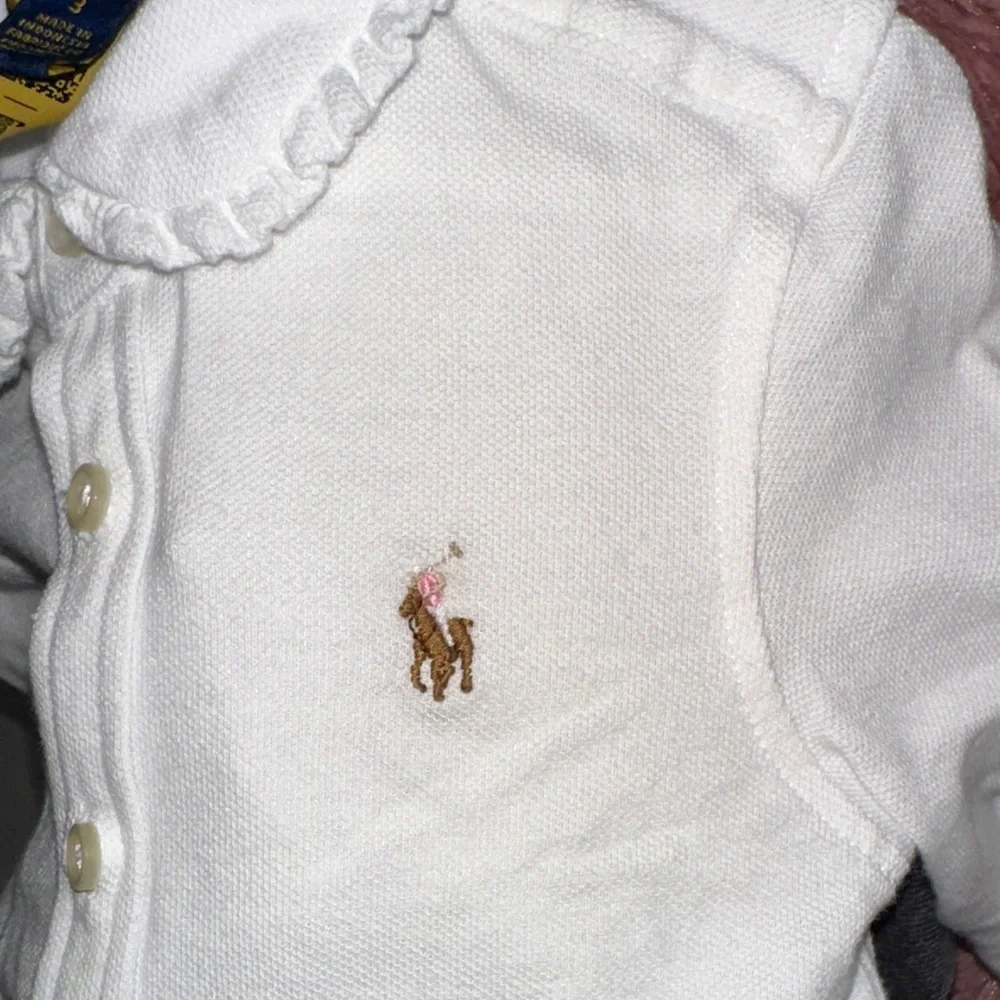 Polo by Ralph Lauren White Ruffle-Collar Button-Down Shirt - Picture 6 of 6